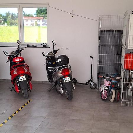 Apartments Linda Brezje Екстериор снимка