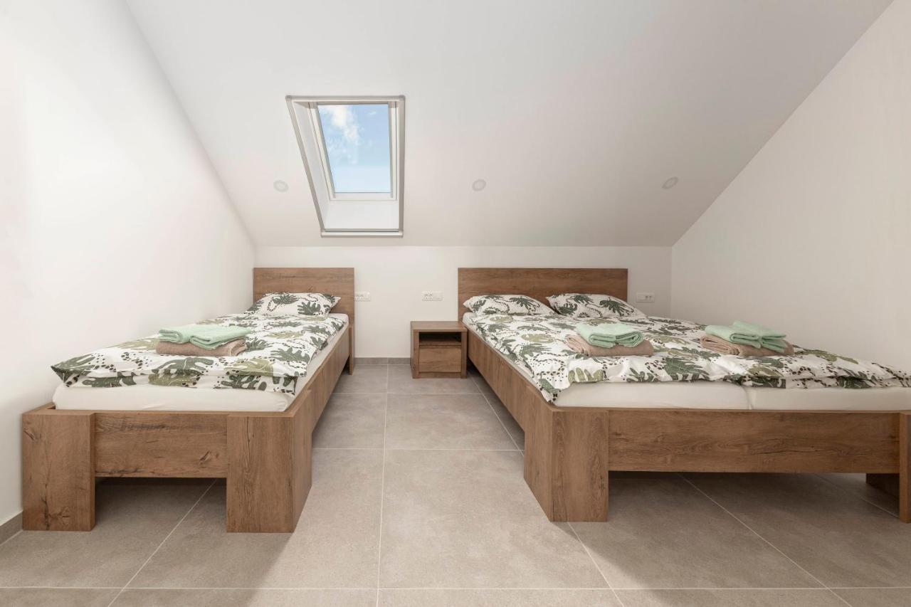 Apartments Linda Brezje Екстериор снимка