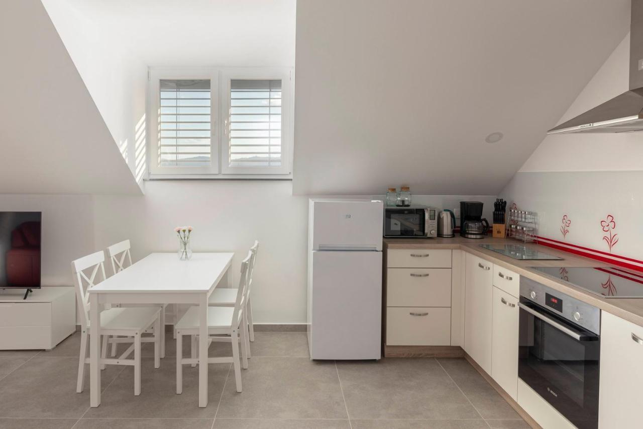 Apartments Linda Brezje Екстериор снимка