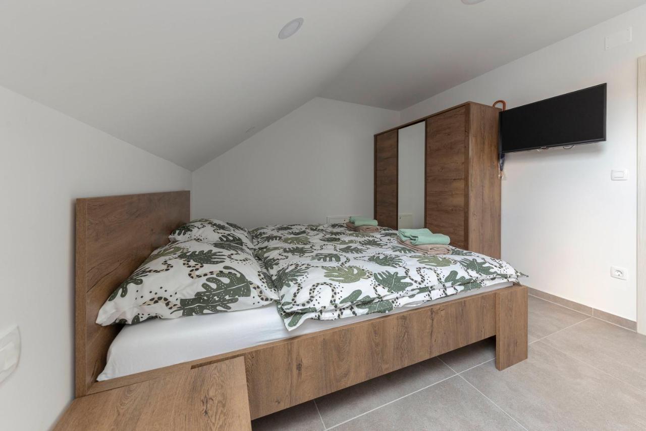 Apartments Linda Brezje Екстериор снимка
